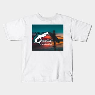 surfing lover Kids T-Shirt